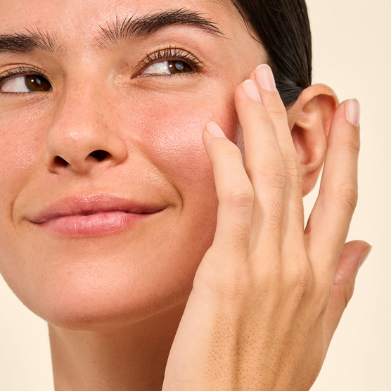 CARE       SERUM         FACE 30ML